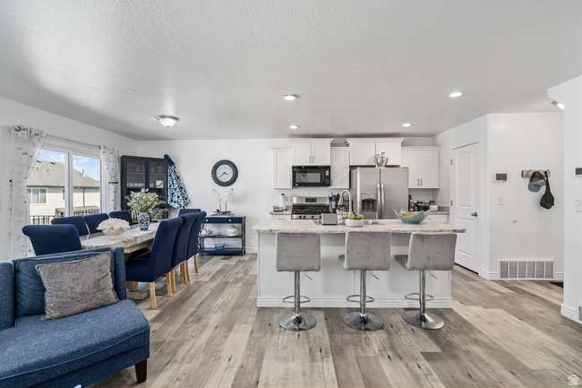 SOUTH HILLS - Residential