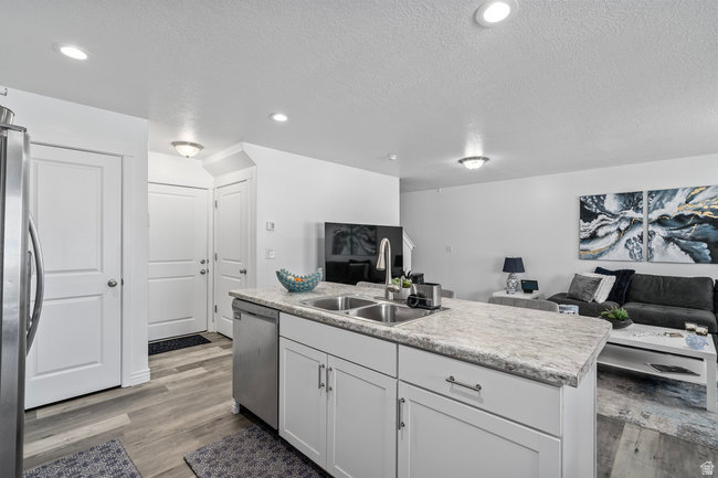 SOUTH HILLS - Residential