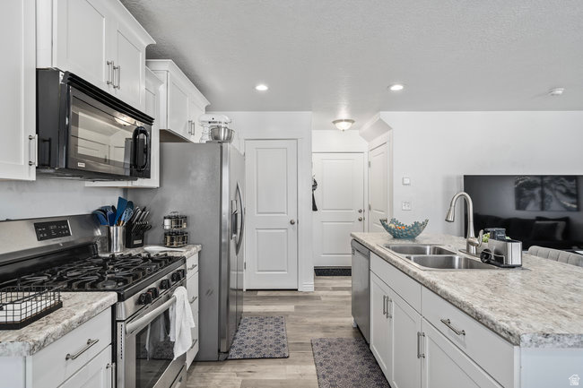 SOUTH HILLS - Residential