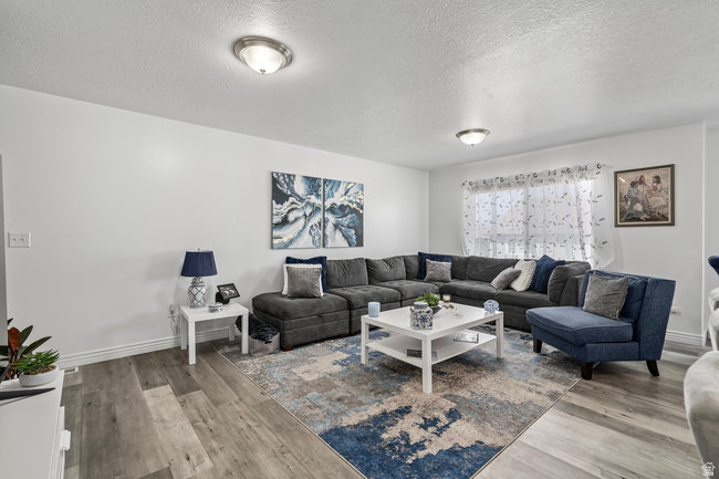 SOUTH HILLS - Residential