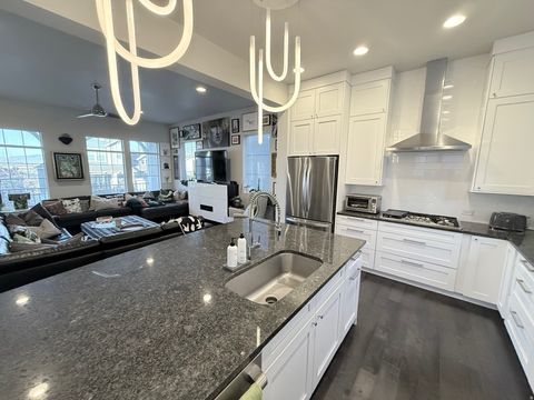 Tiny photo for 958 E DEER ARCH LN, Draper, UT 84020 (MLS # 2120882)