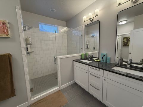 Tiny photo for 958 E DEER ARCH LN, Draper, UT 84020 (MLS # 2120882)