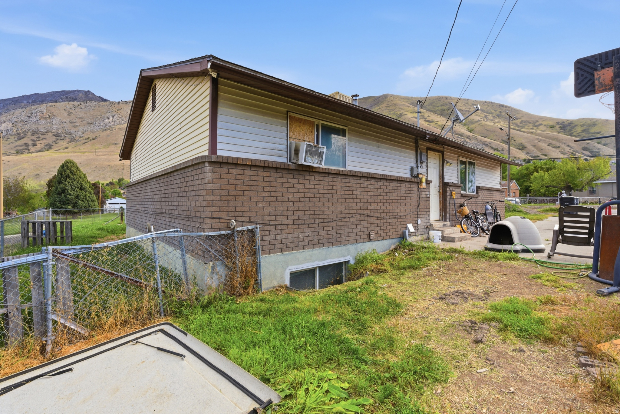 TOWN VIEW - Residential