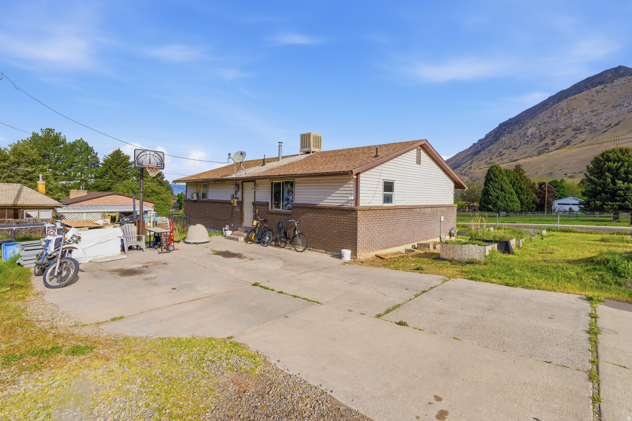 TOWN VIEW - Residential