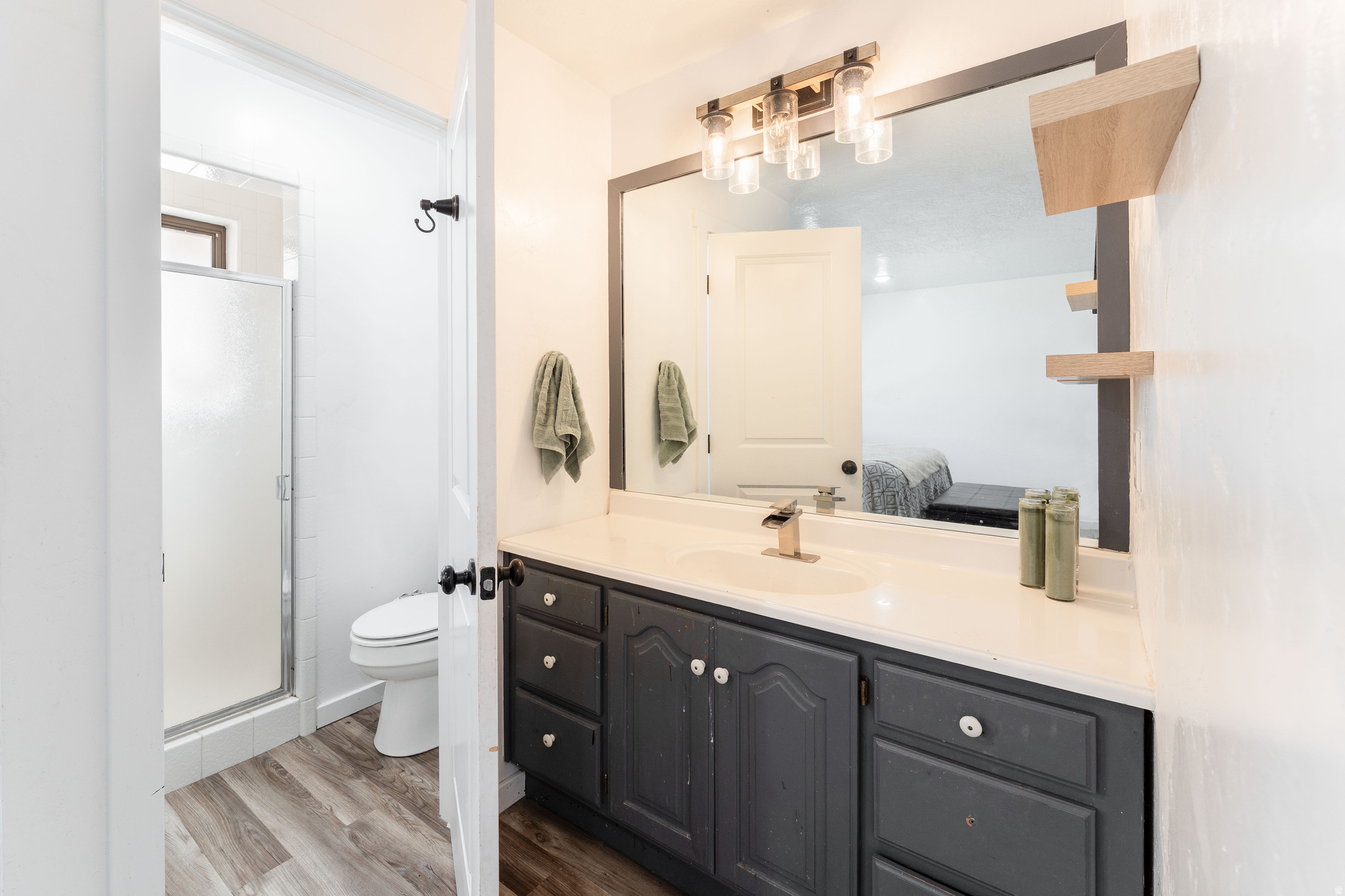 PAINTED HILLS ESTATE - Residential