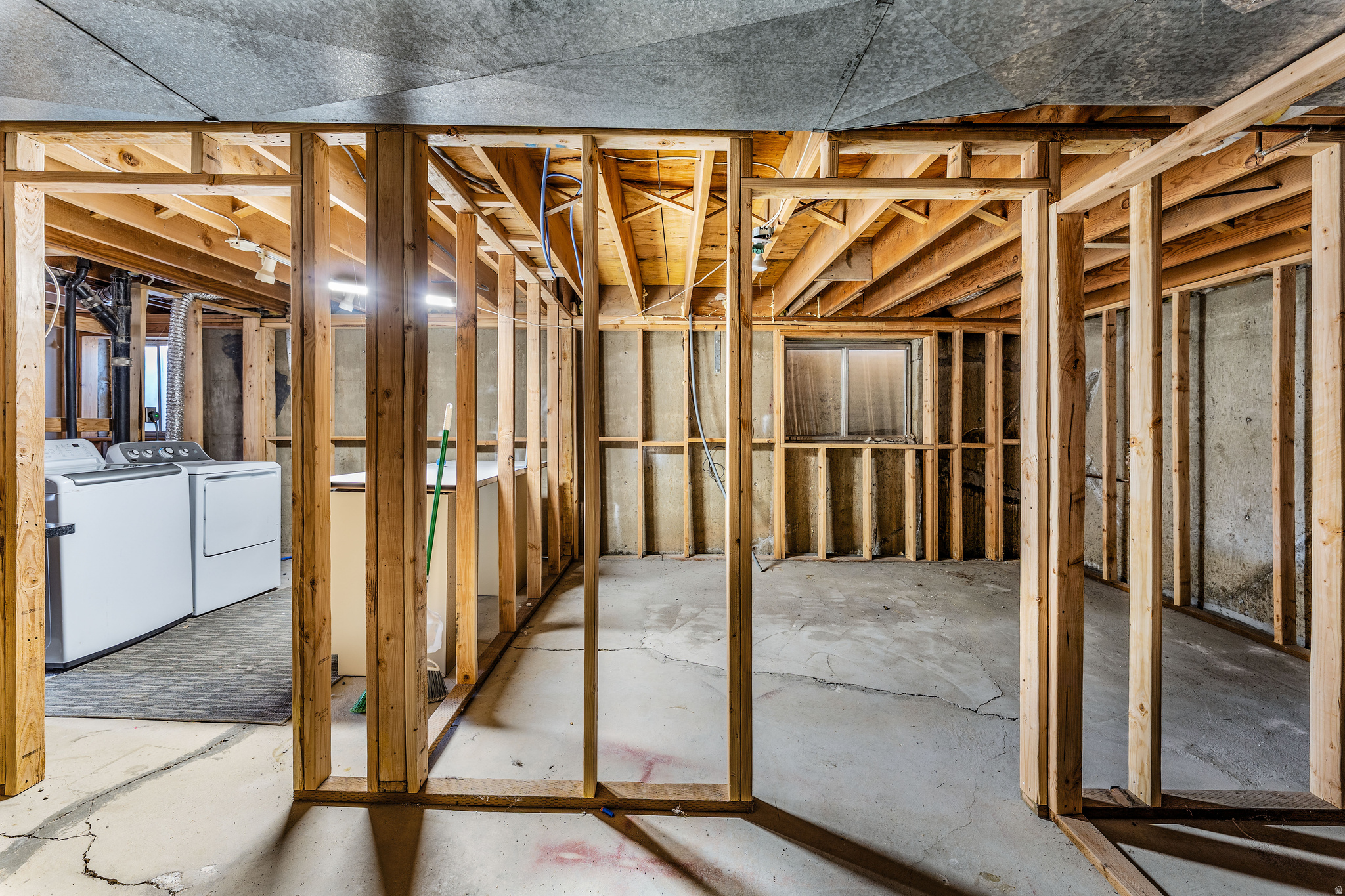 PAINTED HILLS ESTATE - Residential