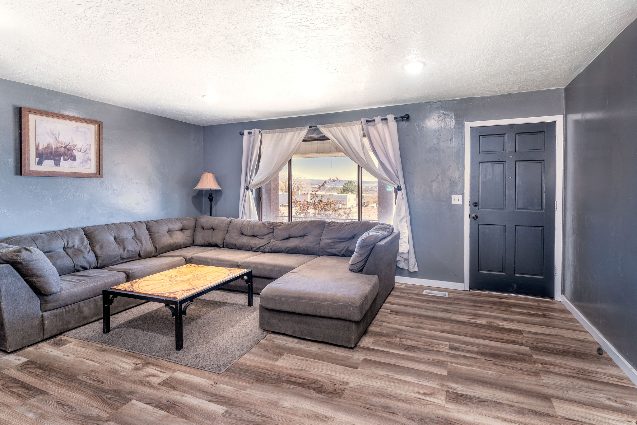 PAINTED HILLS ESTATE - Residential