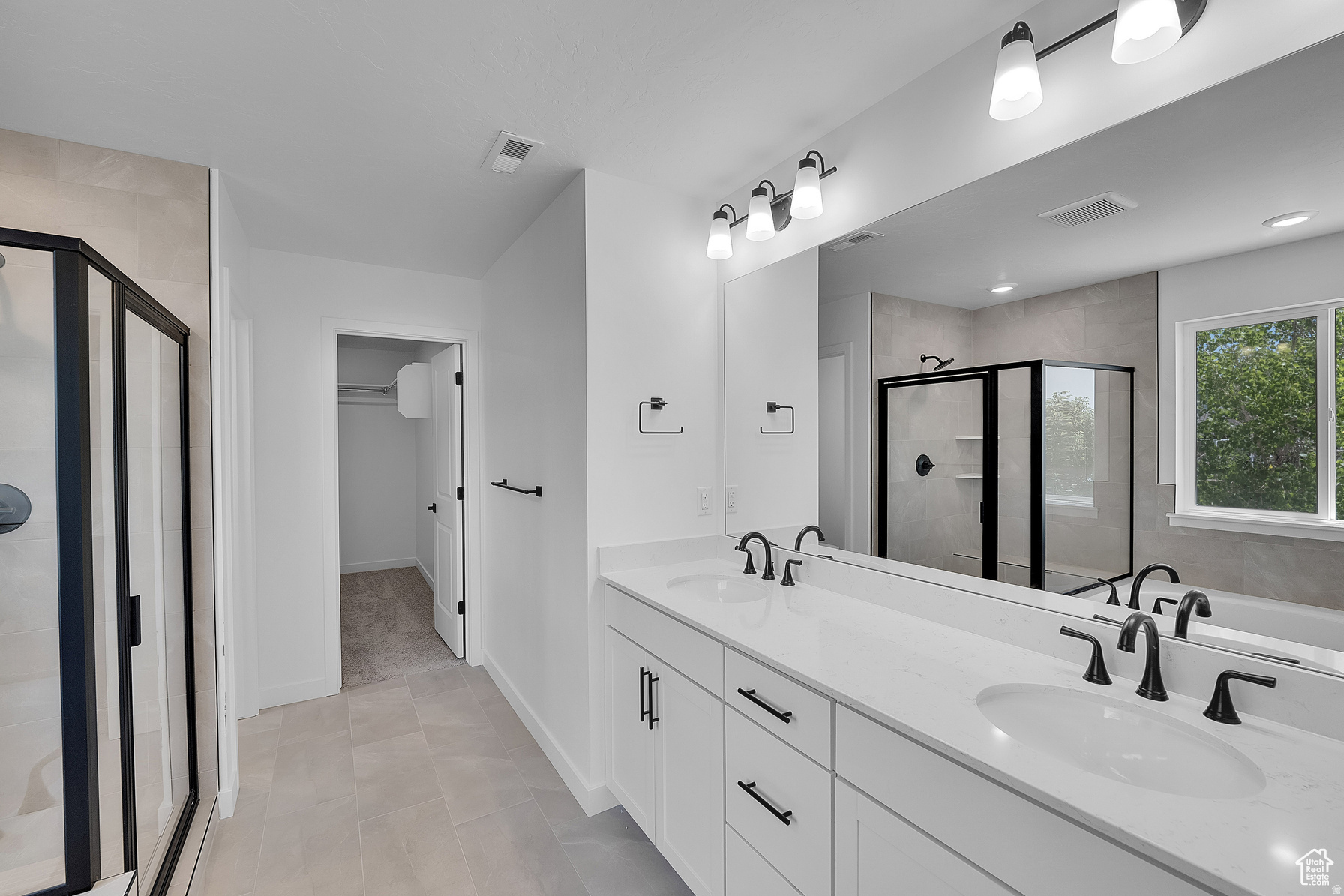 PONY EXPRESS ESTATES - Residential