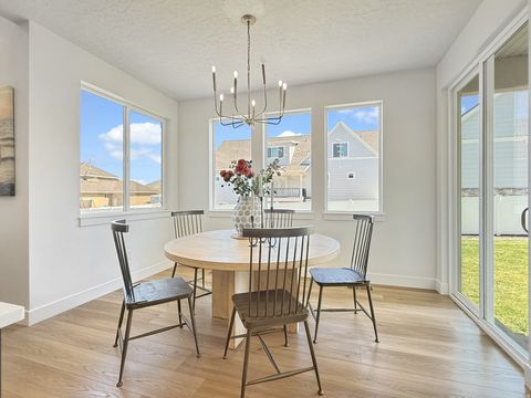 Tiny photo for 916 N ROCKY MOUNTAIN WAY, Elk Ridge, UT 84651 (MLS # 2149189)