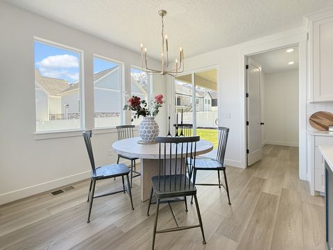Tiny photo for 916 N ROCKY MOUNTAIN WAY, Elk Ridge, UT 84651 (MLS # 2149189)