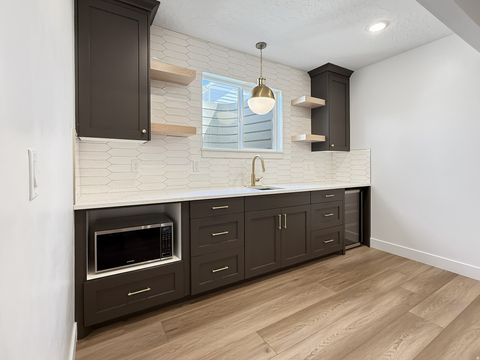 Tiny photo for 916 N ROCKY MOUNTAIN WAY, Elk Ridge, UT 84651 (MLS # 2149189)