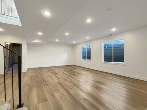 Tiny photo for 916 N ROCKY MOUNTAIN WAY, Elk Ridge, UT 84651 (MLS # 2149189)