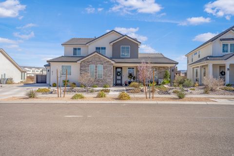 Photo of 611 W ALORA DR, Saint George, UT 84790 (MLS # 2144254)