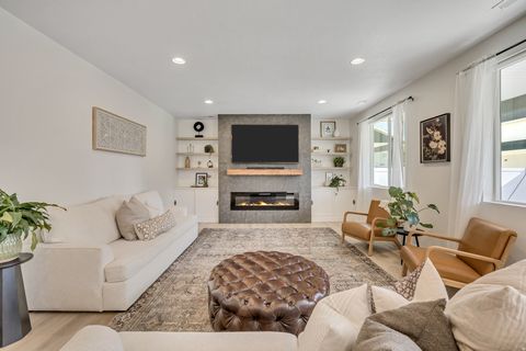Tiny photo for 3263 S LINCOLN LN, Syracuse, UT 84075 (MLS # 2159388)