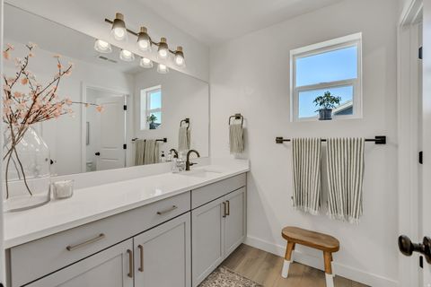 Tiny photo for 3263 S LINCOLN LN, Syracuse, UT 84075 (MLS # 2159388)