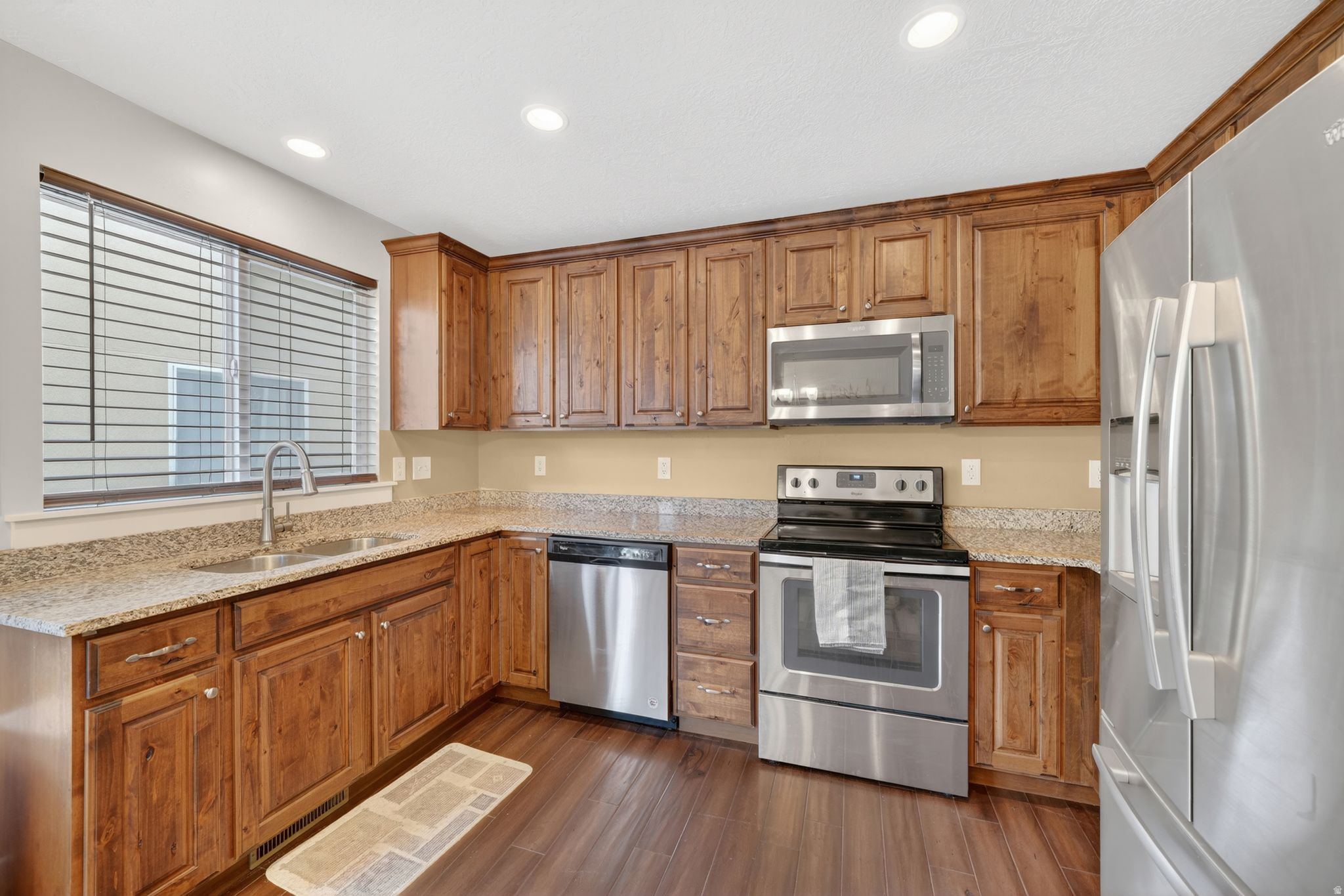 EAGLE POINT - Residential