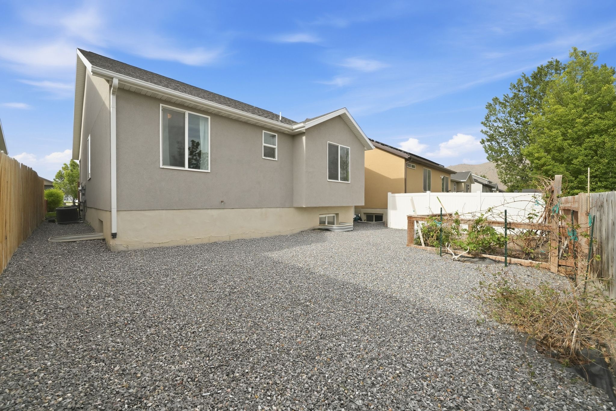EAGLE POINT - Residential