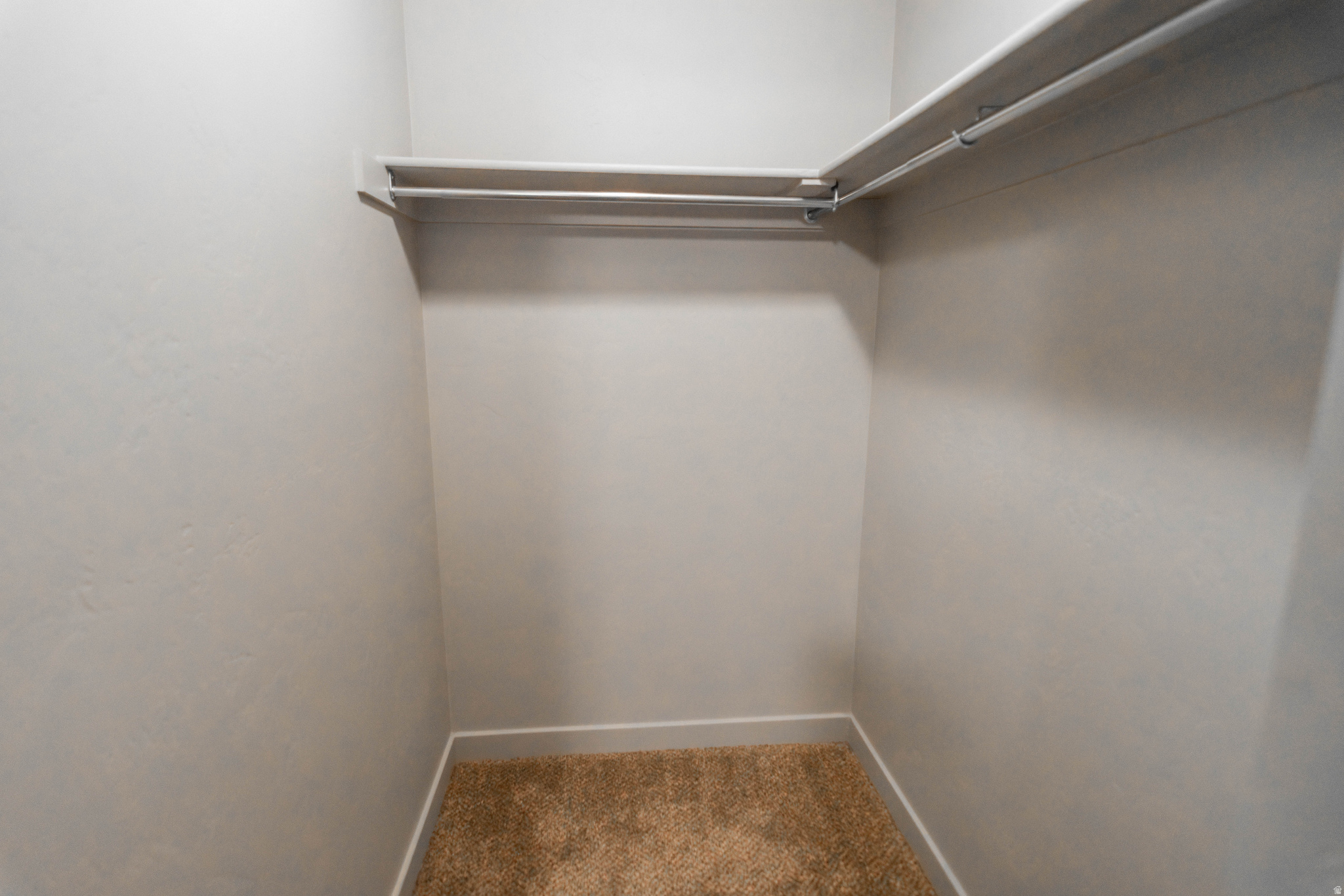 THE OVERLOOK - Residential Income