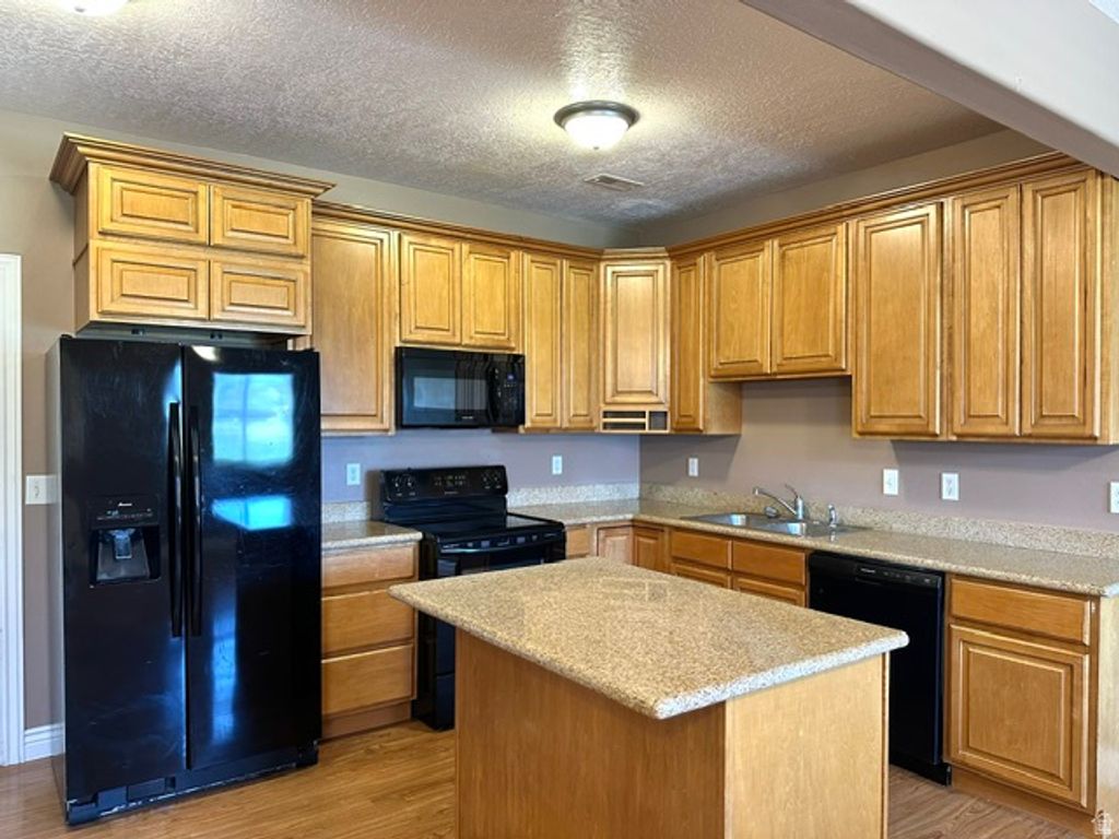 Photo of 829 W 350 N, Tremonton, UT 84337 (MLS # 2157379)
