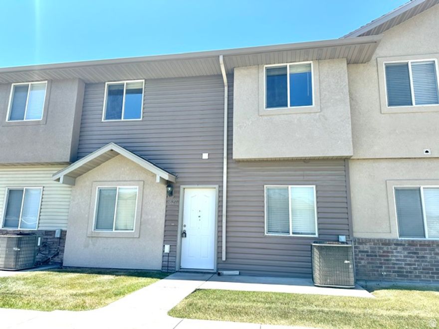 Easy to see!  Beautiful mid-unit townhome with 3 bedrooms, 2.5 bathrooms, and a 2-car garage. This home features an open floor plan on both levels with a spacious great room on the main floor and an upstairs family room for additional living space. The kitchen includes granite countertops, modern finishes, and plenty of storage. Comfortable, functional, and perfect for modern living.