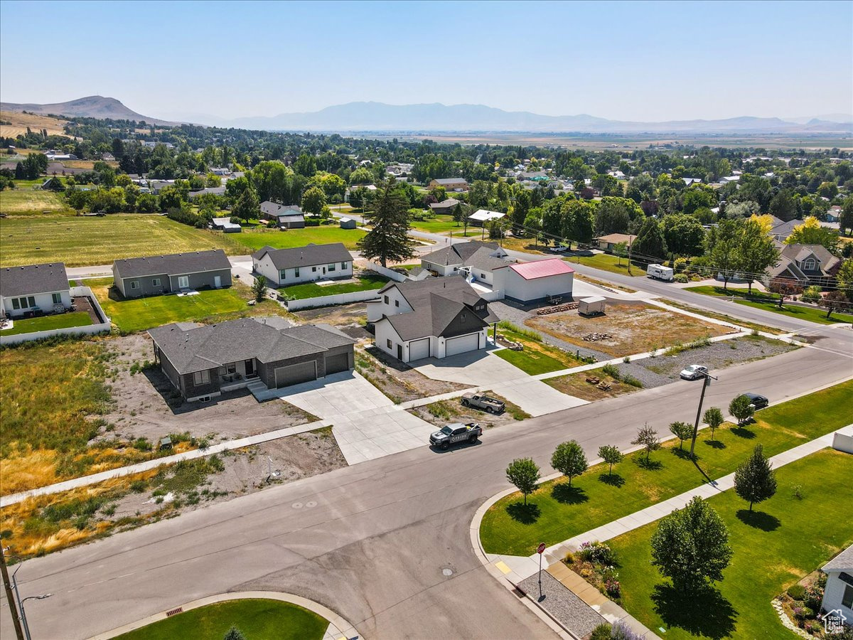 TRAVELLER LANE SUBDIVISION - Residential