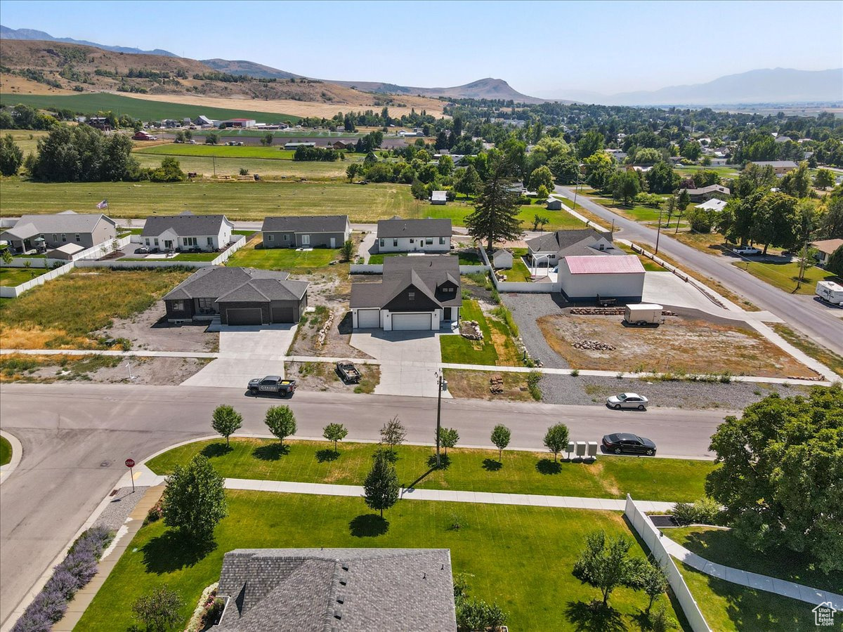 TRAVELLER LANE SUBDIVISION - Residential