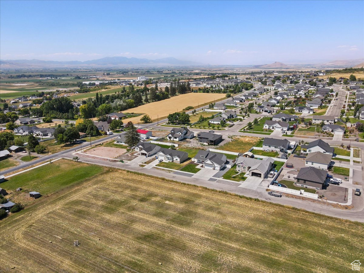TRAVELLER LANE SUBDIVISION - Residential