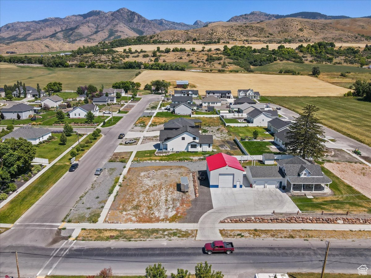 TRAVELLER LANE SUBDIVISION - Residential