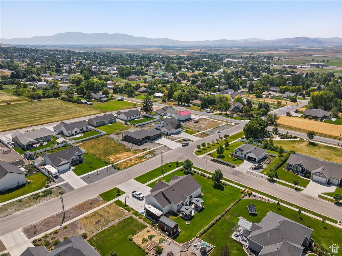 TRAVELLER LANE SUBDIVISION - Residential