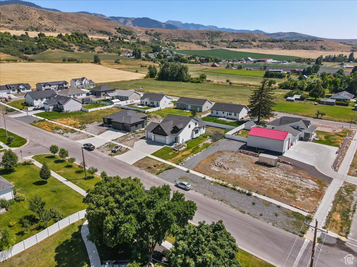 TRAVELLER LANE SUBDIVISION - Residential
