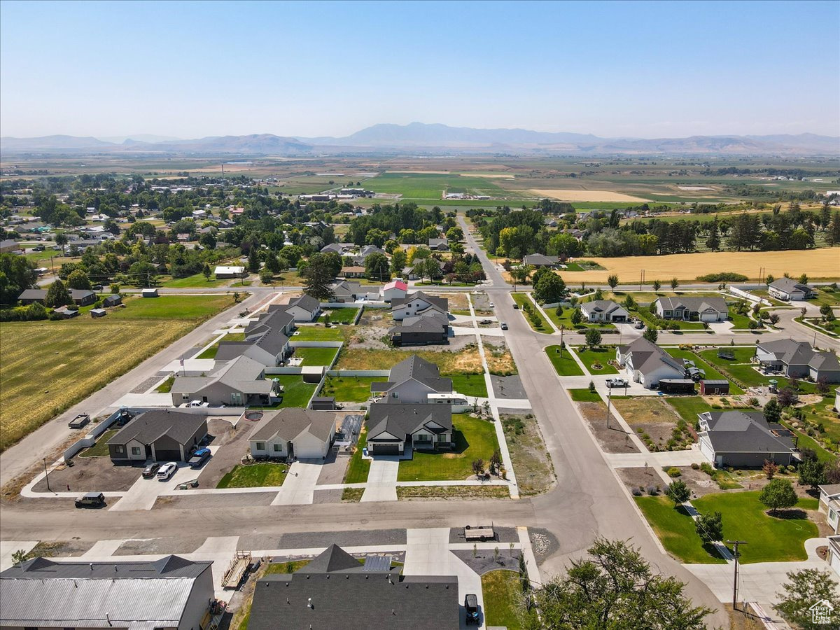 TRAVELLER LANE SUBDIVISION - Residential