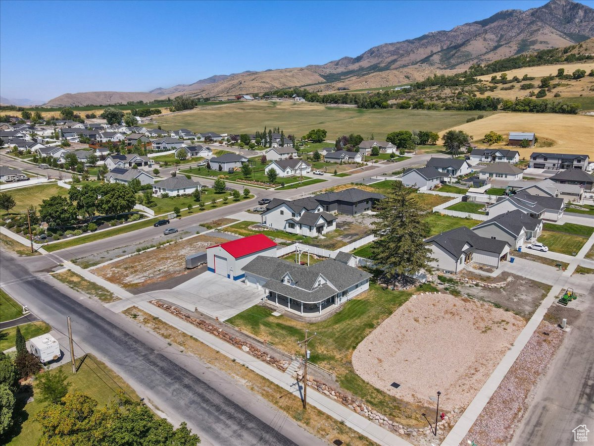 TRAVELLER LANE SUBDIVISION - Residential