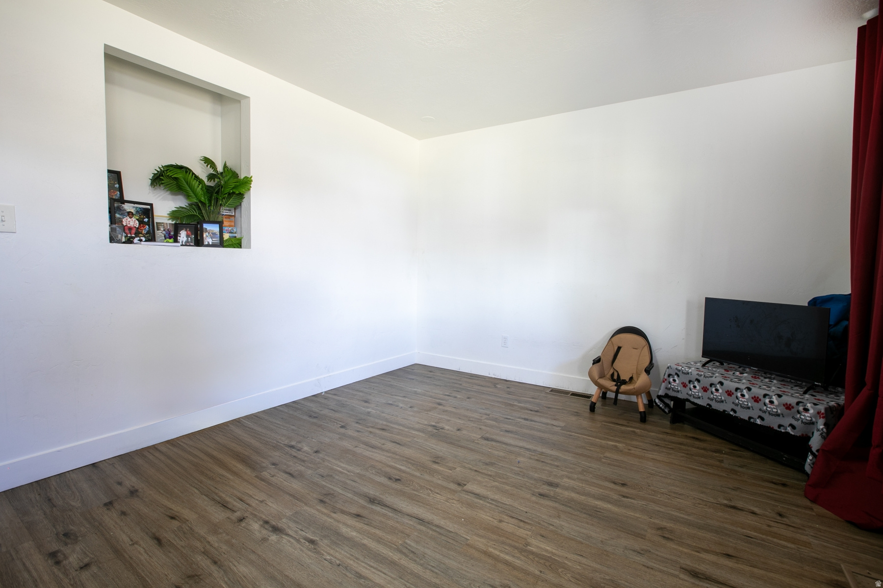 PIONEER - Residential Income