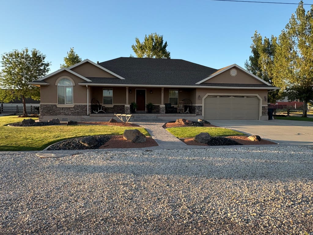 Photo of 75 E 500 S, Redmond, UT 84652 (MLS # 2179435)