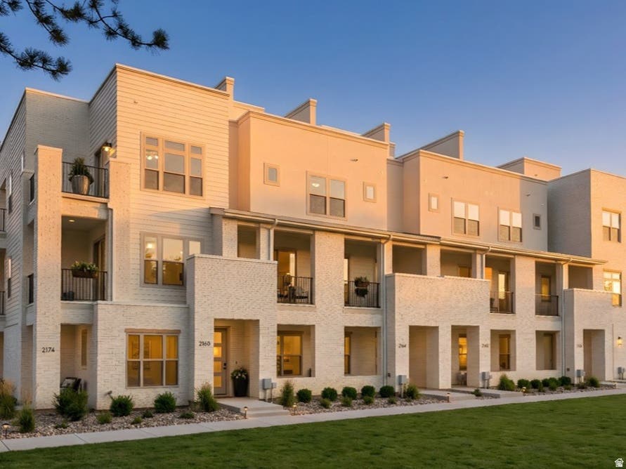 Photo of 2171 E RISING WOLF LN S #24, Holladay, UT 84117 (MLS # 2177032)