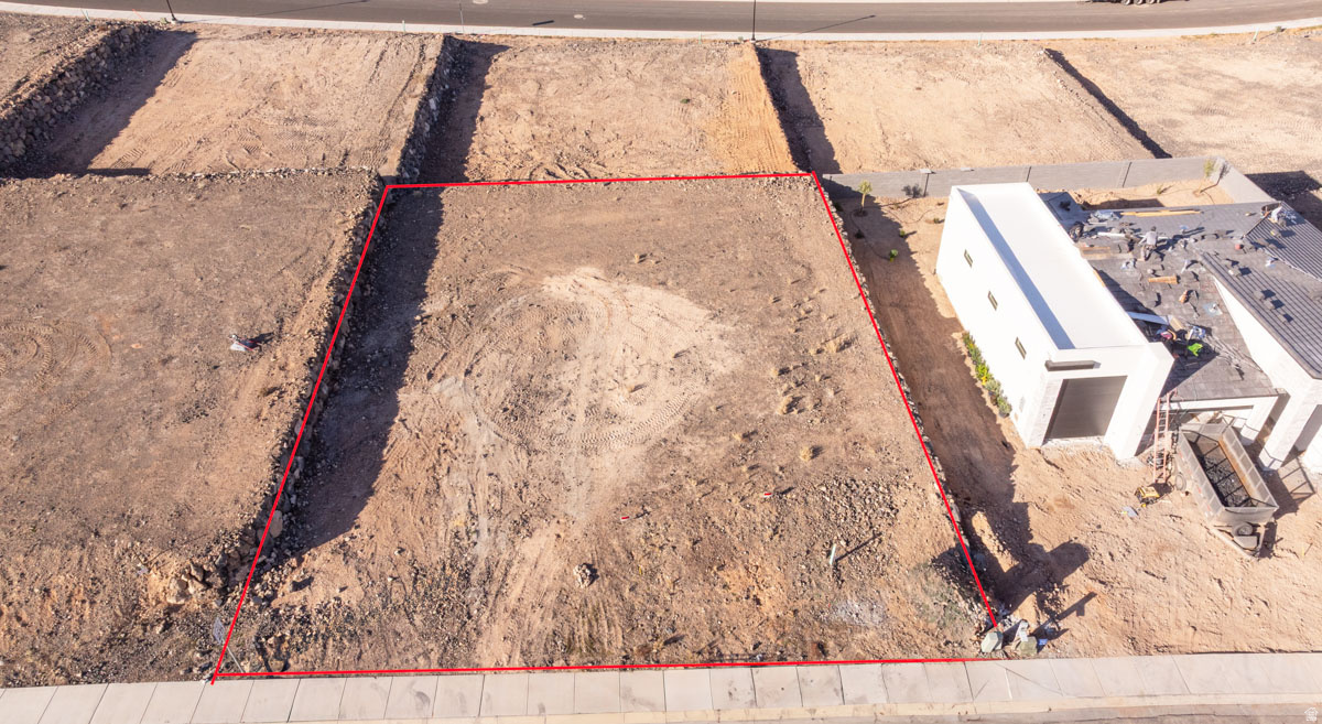 FIREROCK PHASE 3 - Land