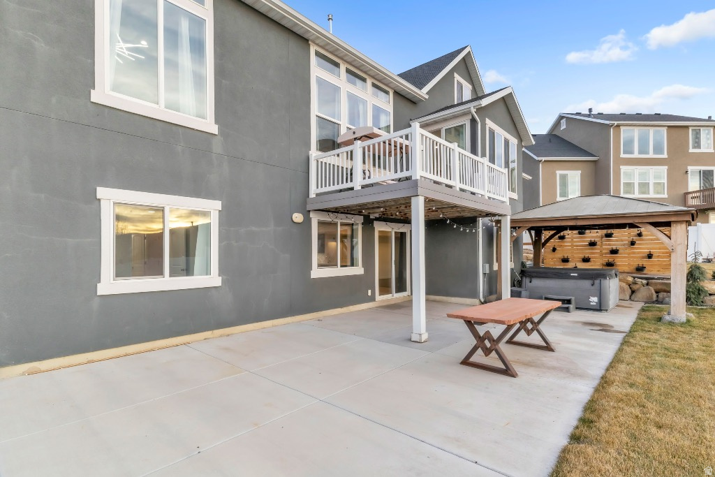 HARRISON HEIGHTS - Residential