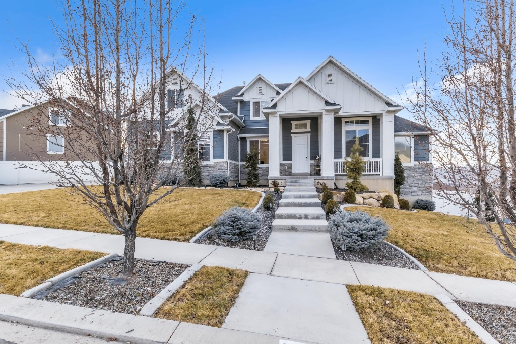 HARRISON HEIGHTS - Residential