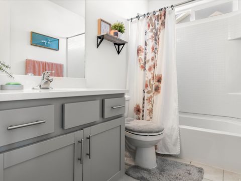 Tiny photo for 1512 W PARKVIEW DR S, Syracuse, UT 84075 (MLS # 2154278)
