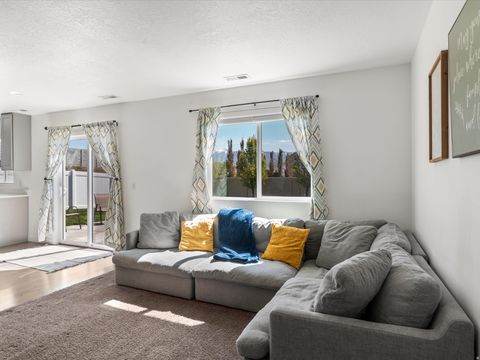 Tiny photo for 1512 W PARKVIEW DR S, Syracuse, UT 84075 (MLS # 2154278)