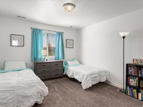 Tiny photo for 1512 W PARKVIEW DR S, Syracuse, UT 84075 (MLS # 2154278)