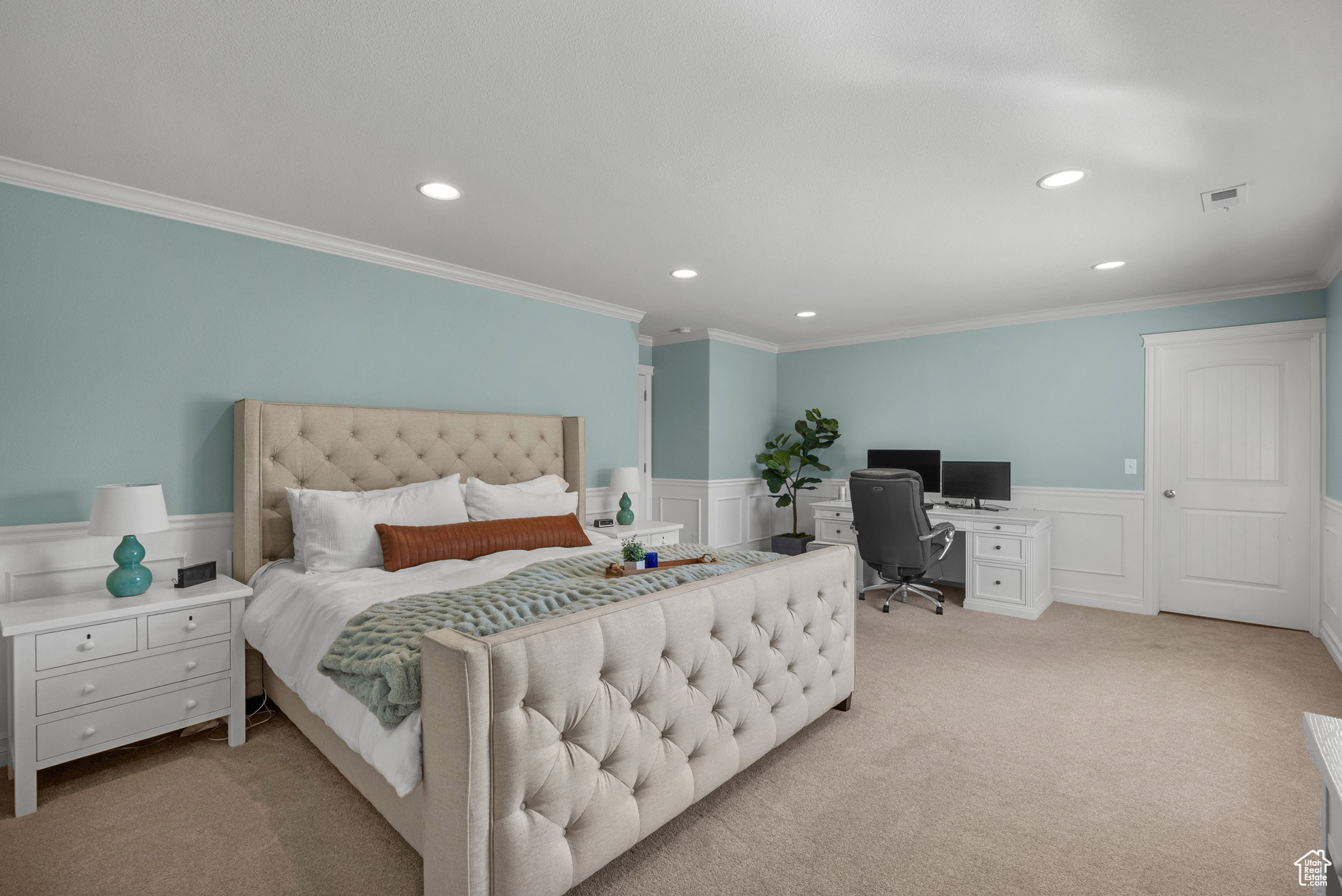 THE CEDARS - Residential