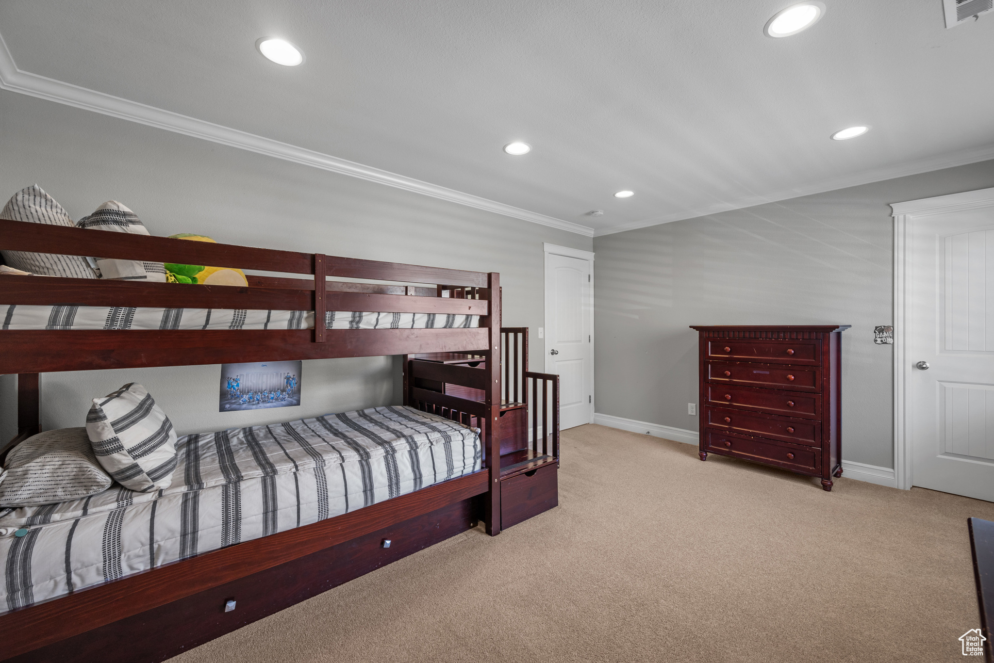 THE CEDARS - Residential