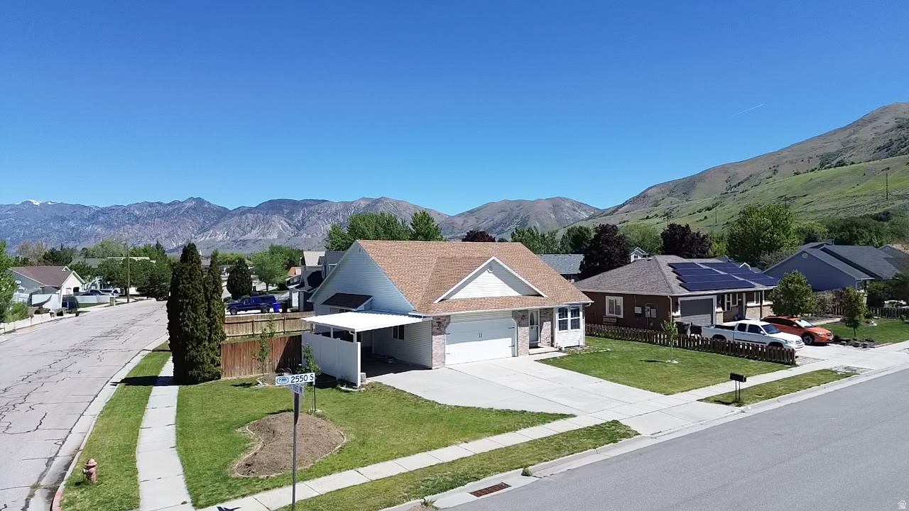 THREE MILE CREEK - Residential