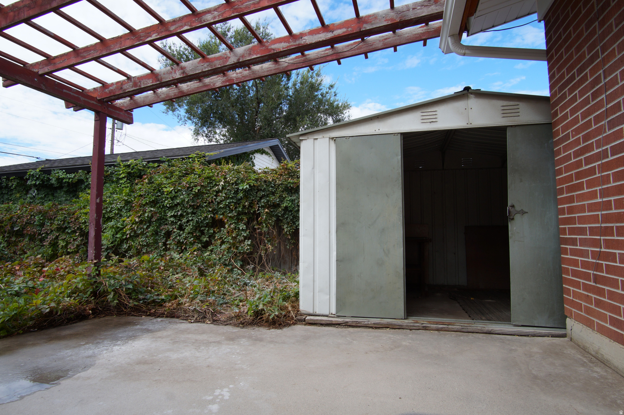 JORDAN VILLAGE - Residential