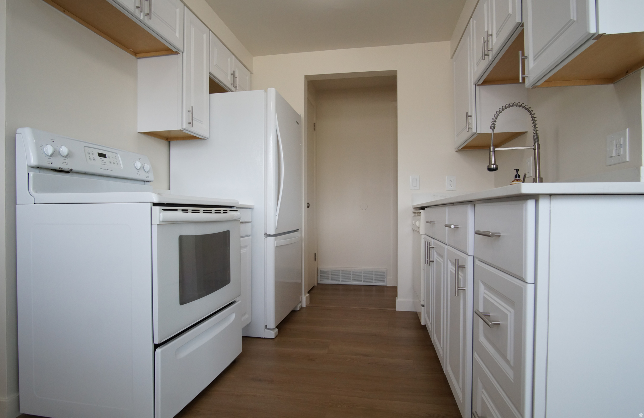 JORDAN VILLAGE - Residential