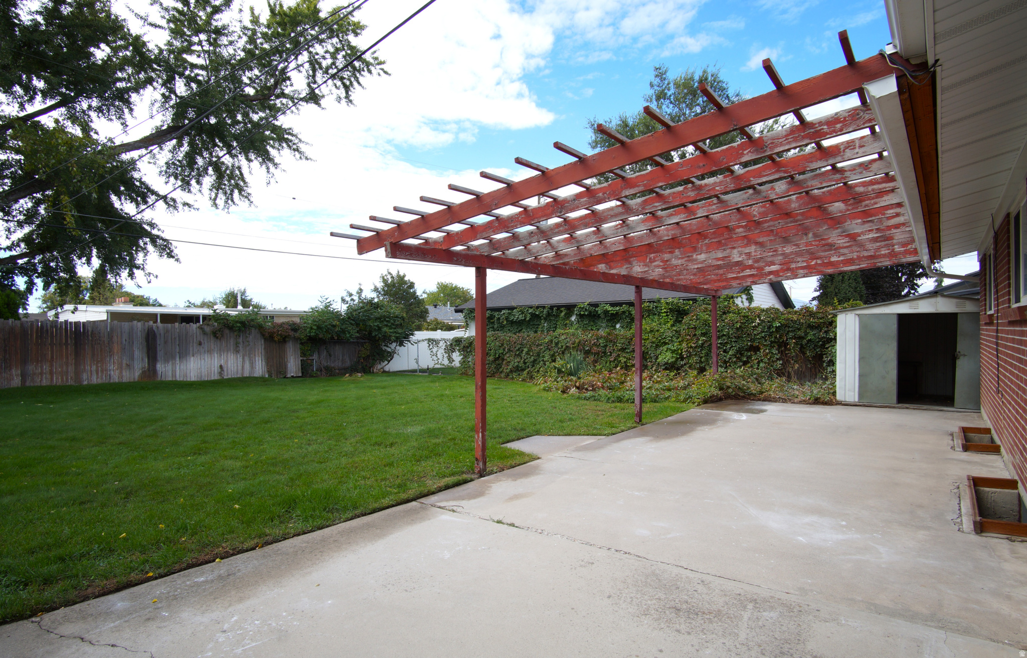 JORDAN VILLAGE - Residential