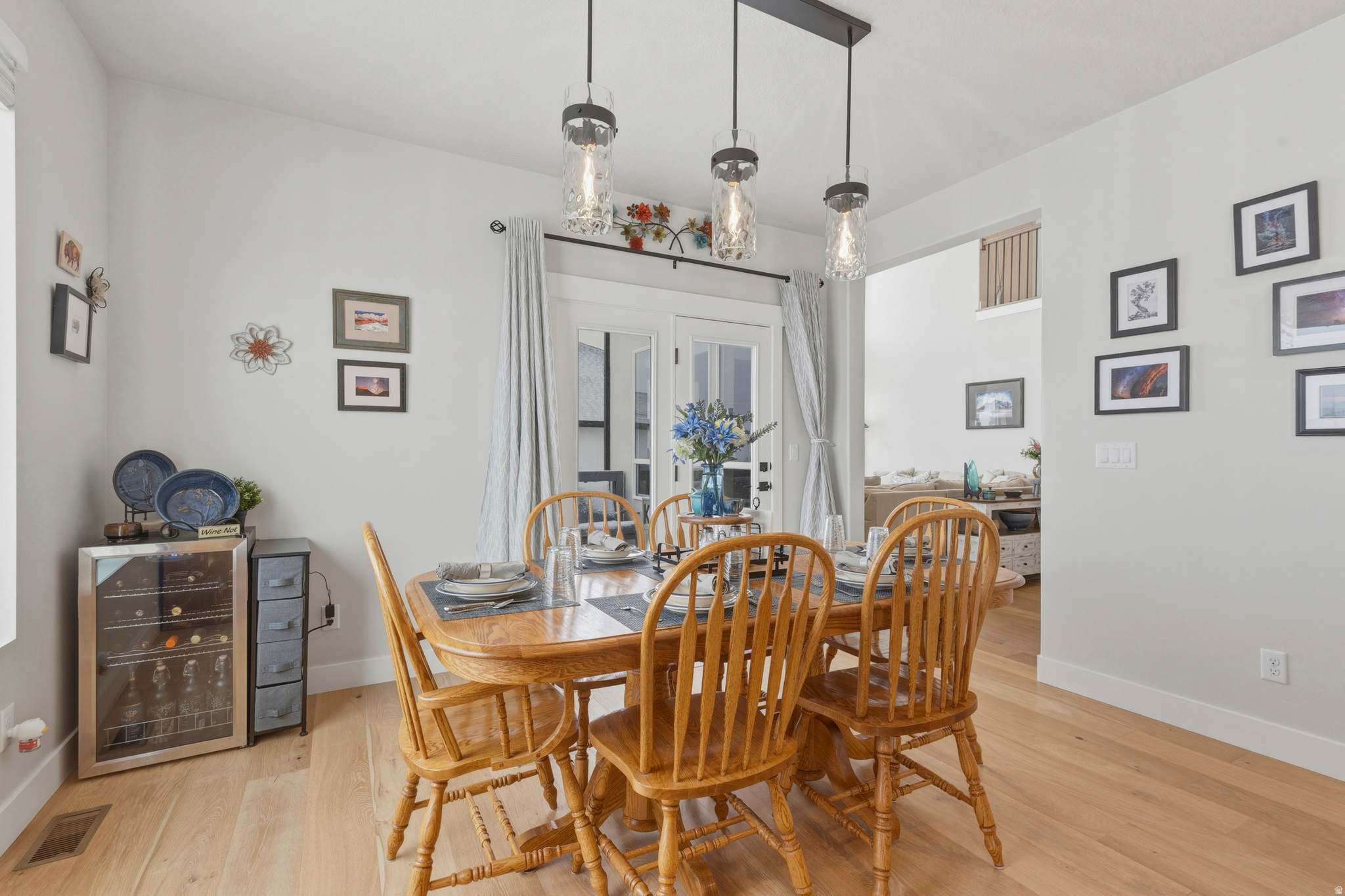 HIDDEN OAKS - Residential