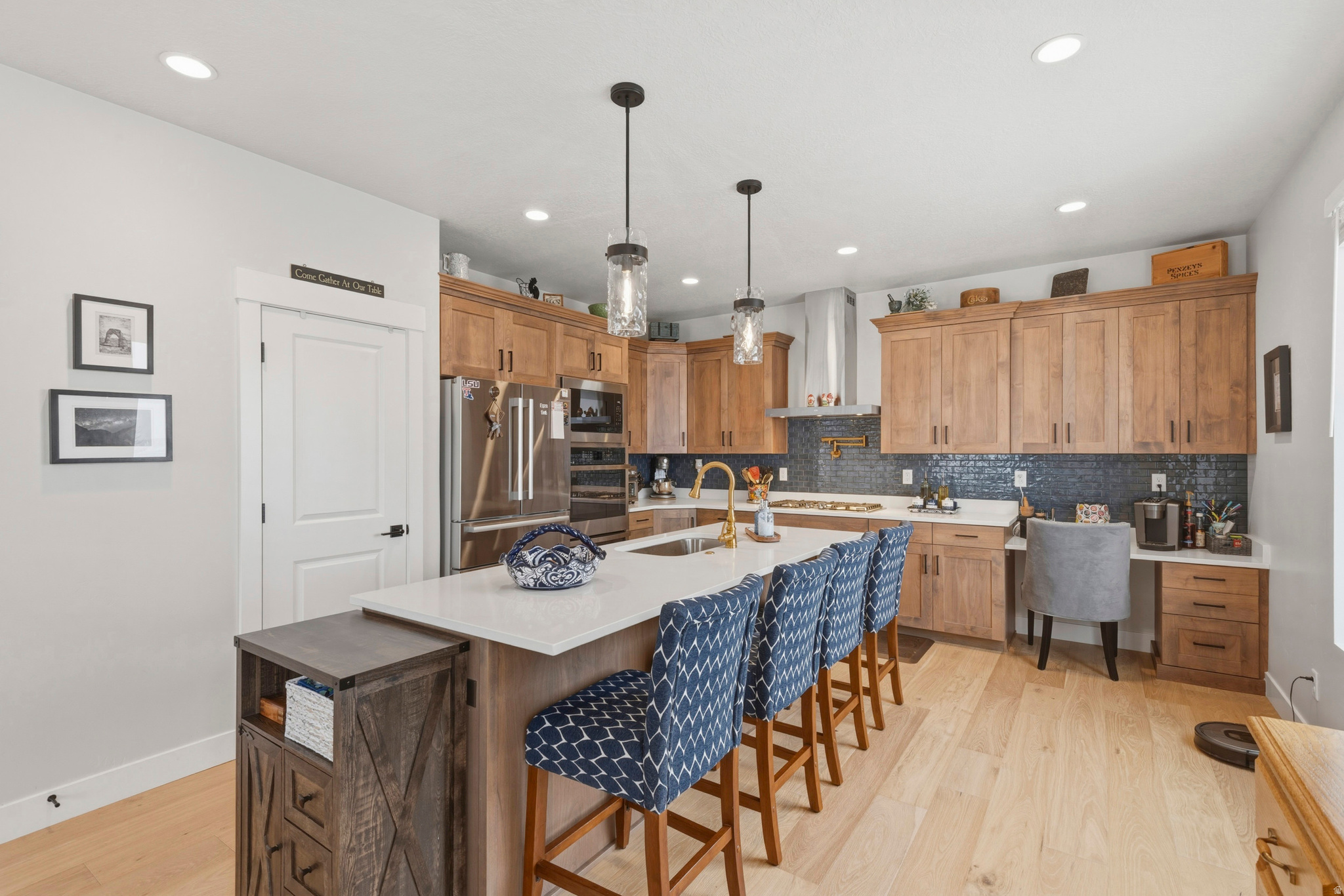 HIDDEN OAKS - Residential