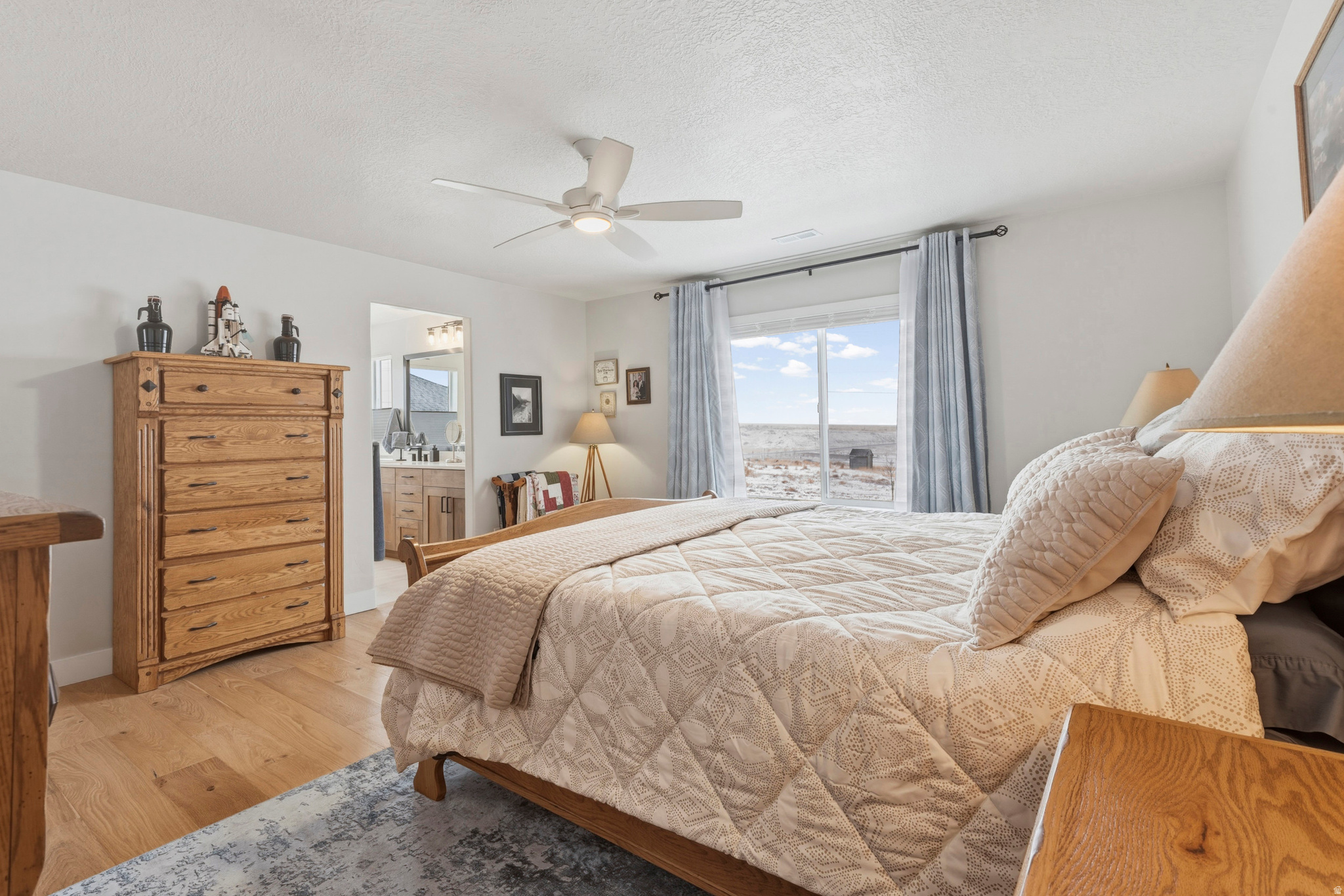 HIDDEN OAKS - Residential